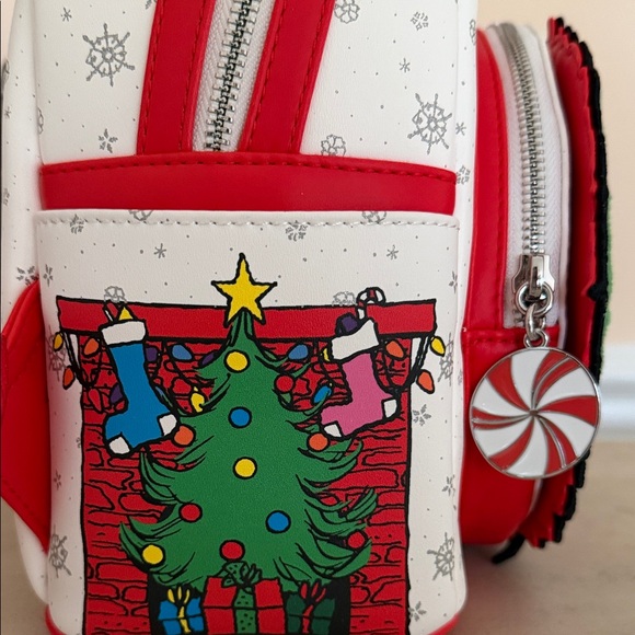 Peanuts Snoopy Plush with Green and Yellow - Picture 4 of 13